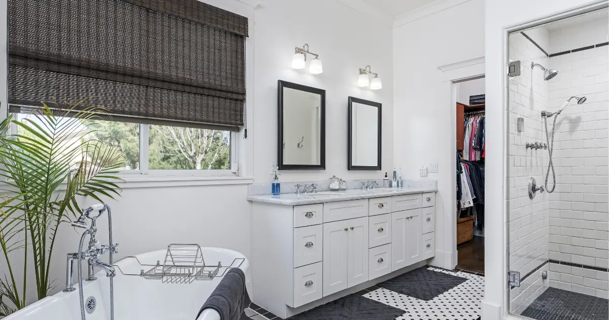Bathroom cleaned by experts with many years of experience