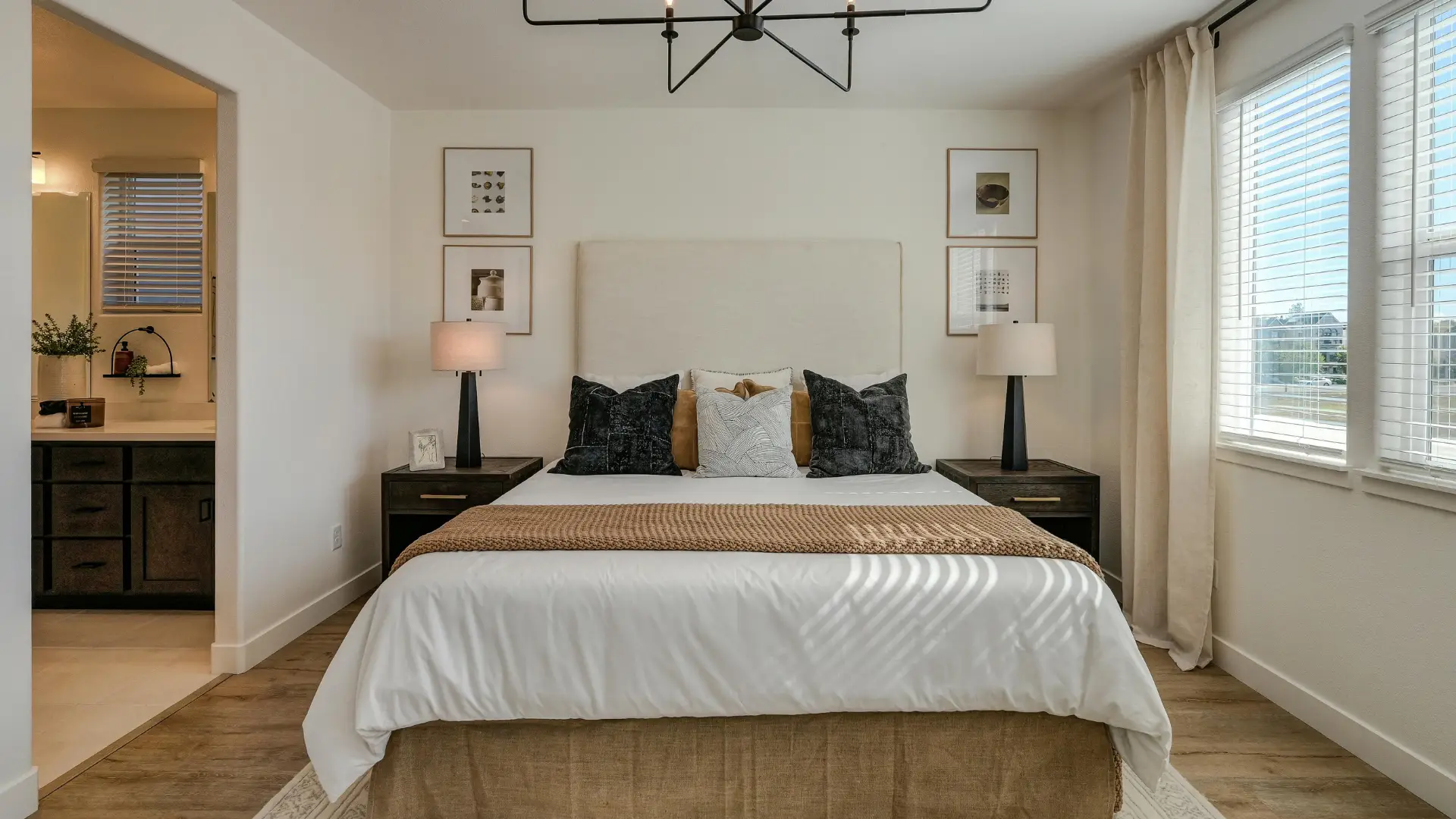 Bedroom, organized and comfortable after a deep cleaning service