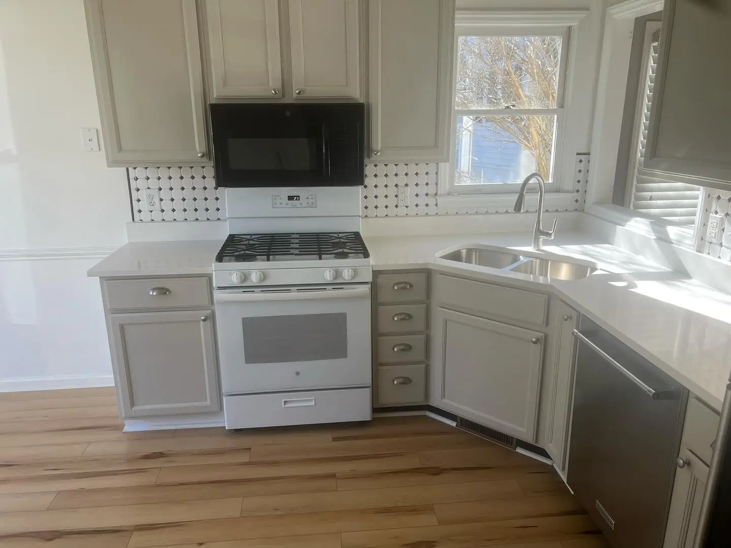 Kitchen after a deep cleaning by experts of Maid to Shine