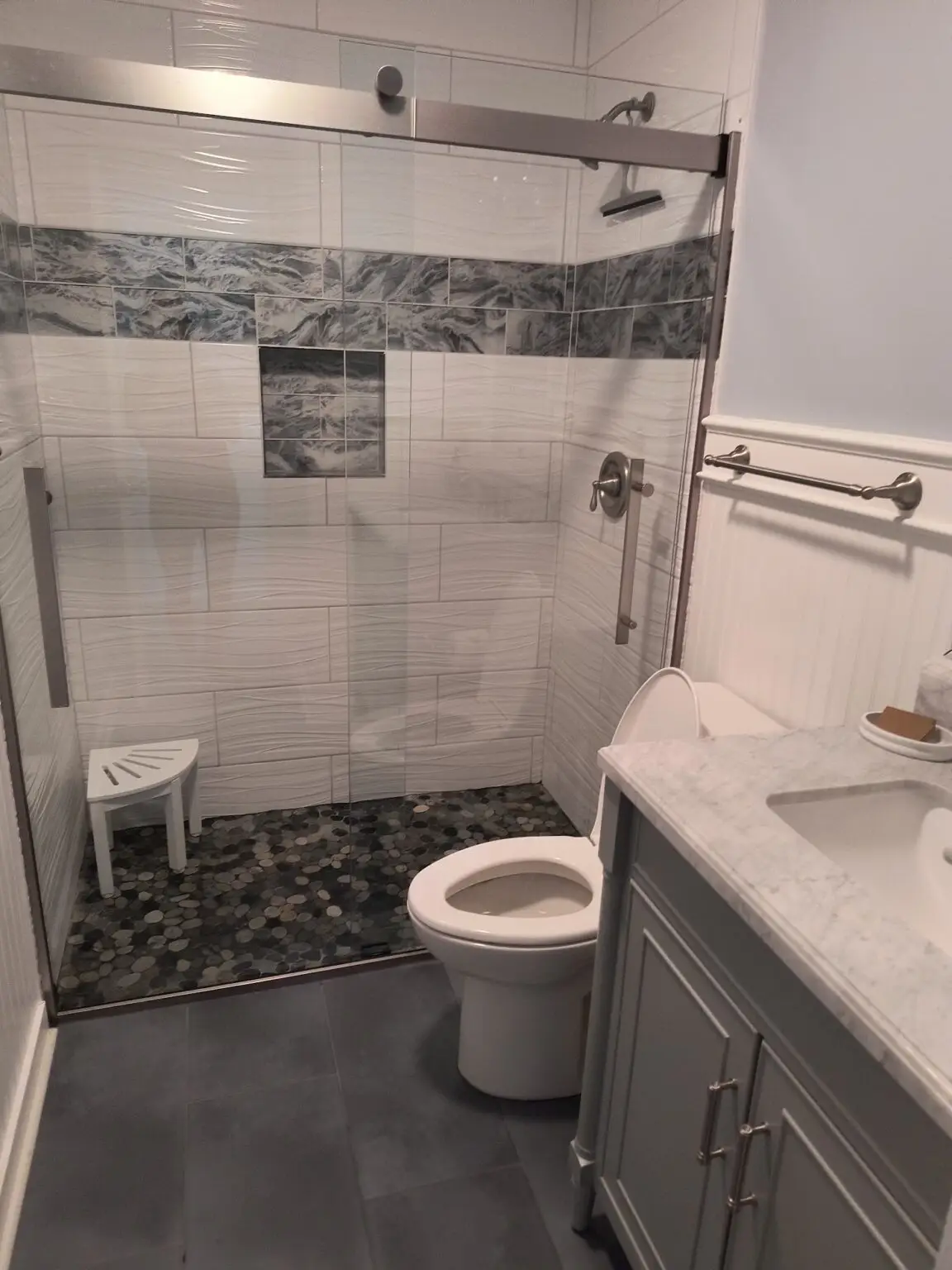 Bathroom, sanitized after a deep cleaning